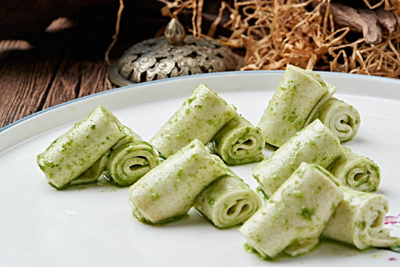 香椿苗酱豆卷图片