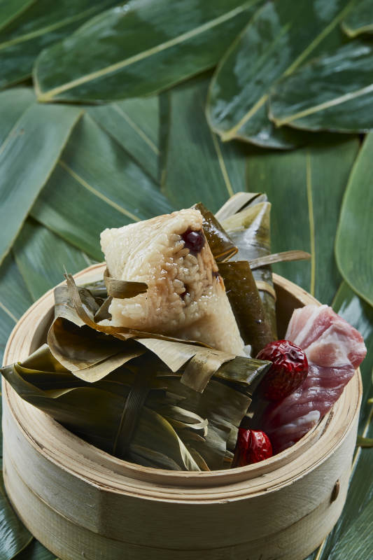 端午节的粽子和原材料图片