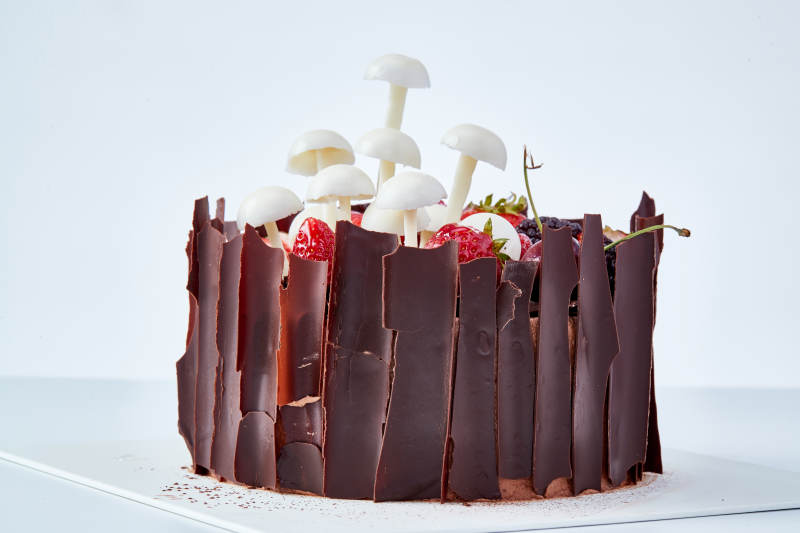 法式鲜果浓香黑森林巧克力生日蛋糕图片