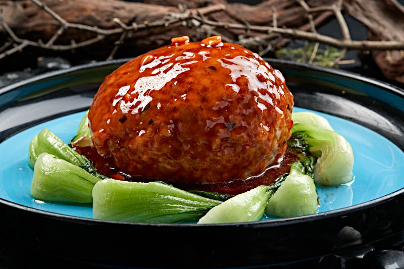 沧州名菜红烧铁狮子头图片