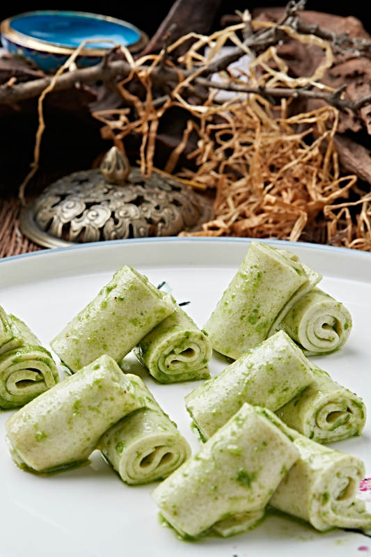 香椿苗酱豆卷图片