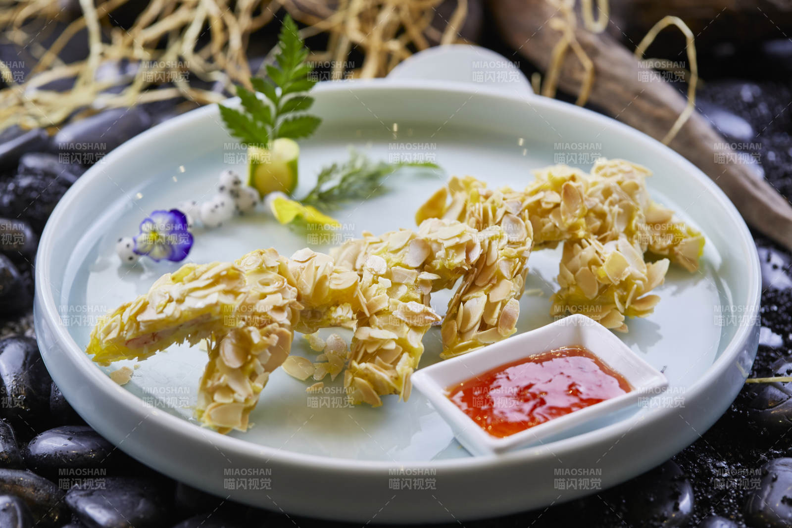 茄泥虾仁杏仁饼图片