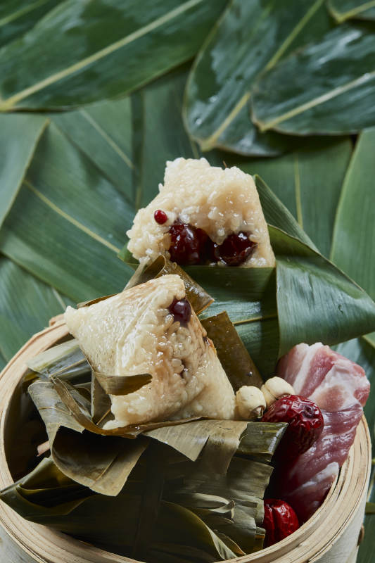 端午节的粽子和原材料图片