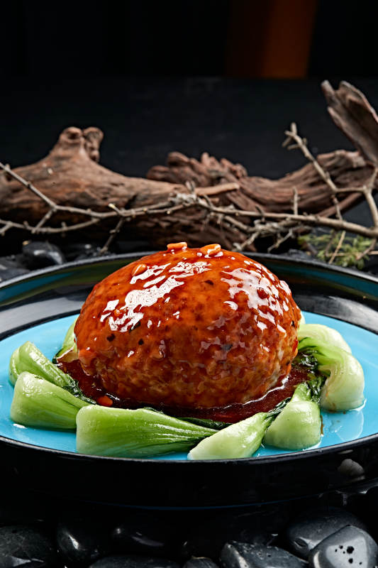 沧州名菜红烧铁狮子头图片