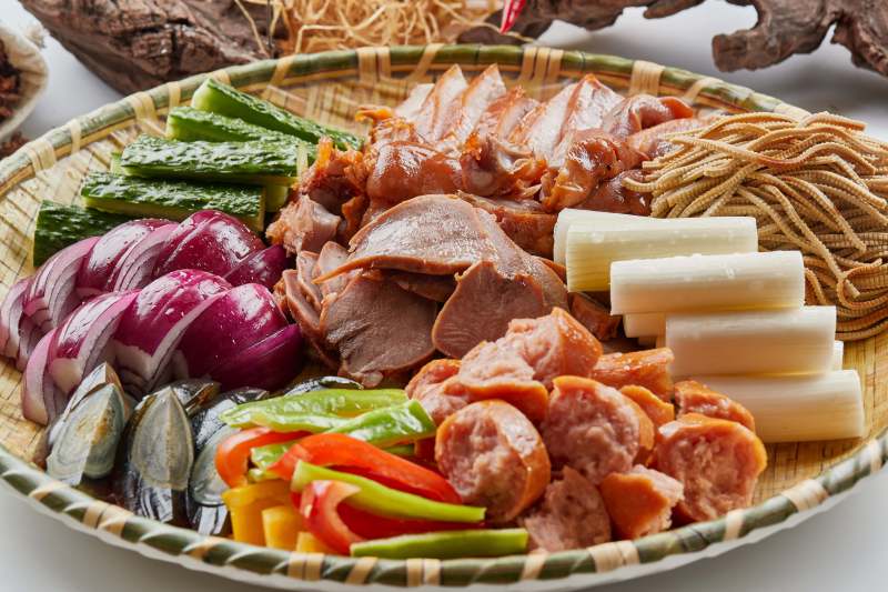 竹制笸箩装的农家大丰收图片