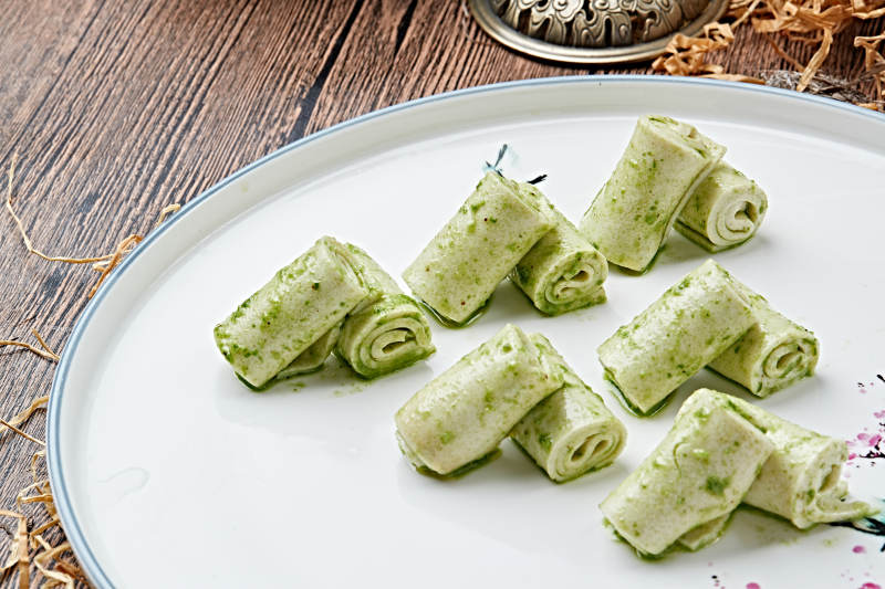 香椿苗酱豆卷图片