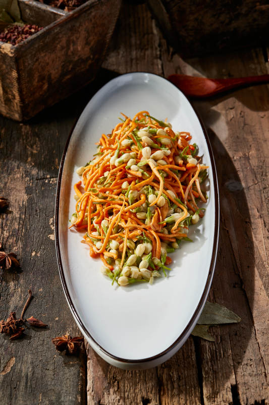 茉莉花拌虫草花图片