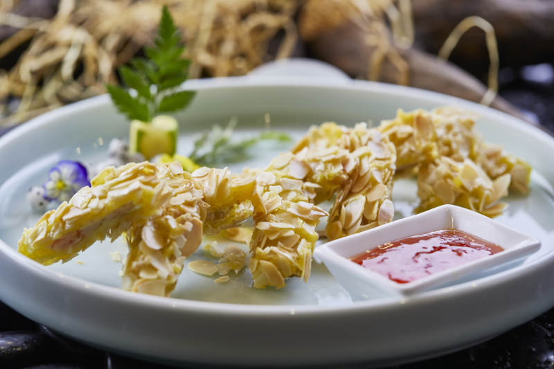 茄泥虾仁杏仁饼图片