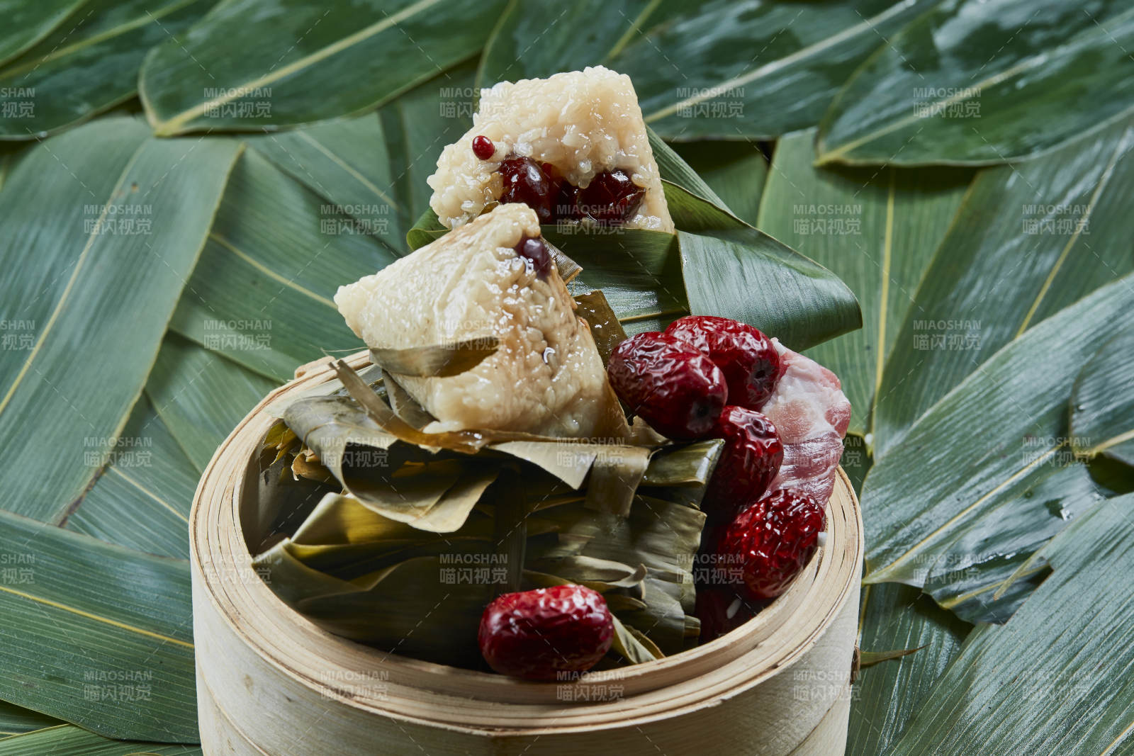 端午节的粽子和原材料图片