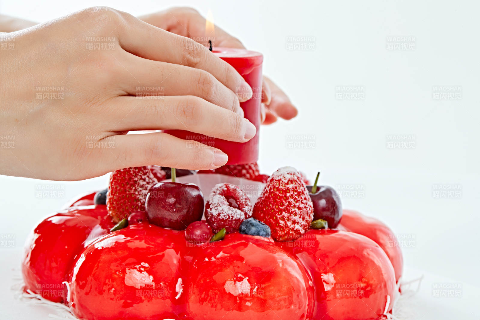 鲜果斯特芬妮法式荔枝味鲜奶蛋糕图片