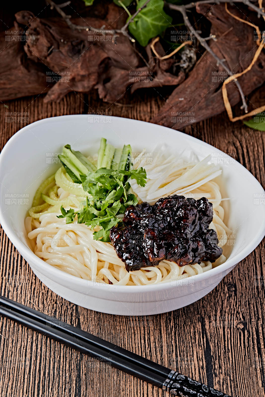 老北京肉丁炸酱面图片