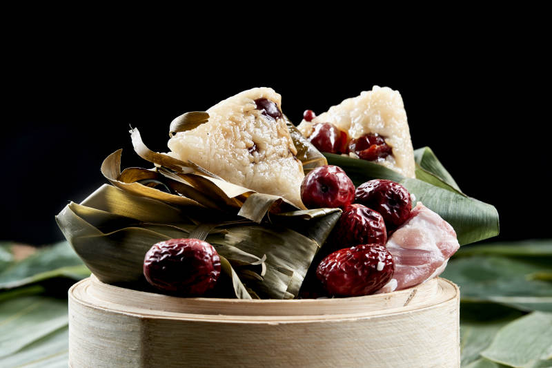 端午节的粽子和原材料图片