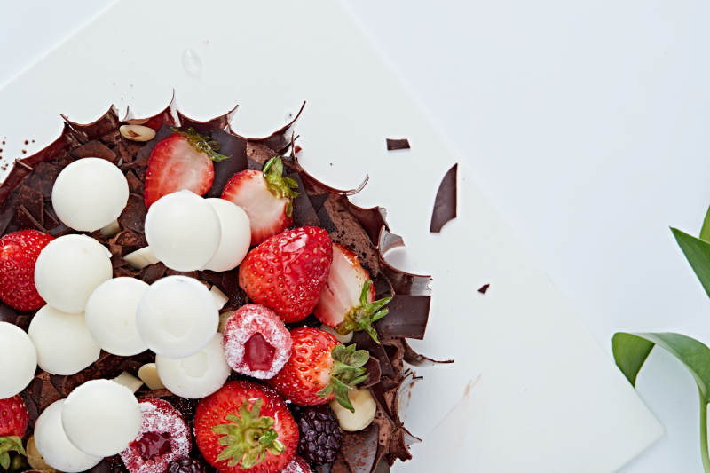 法式鲜果浓香黑森林巧克力生日蛋糕图片