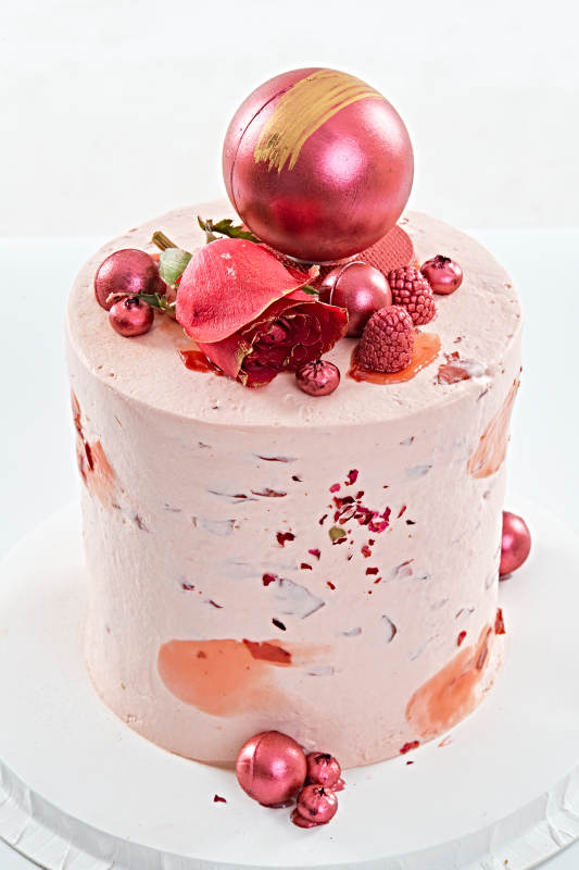 罗马的秘密玫瑰香味乳脂鲜奶婚礼蛋糕图片