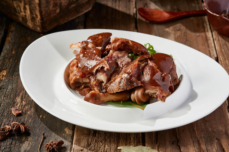 手撕卤猪蹄图片