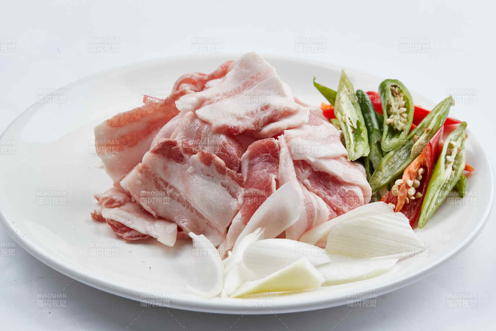 半成品食材杭椒五花肉图片