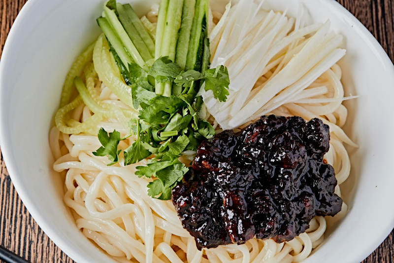 老北京肉丁炸酱面图片