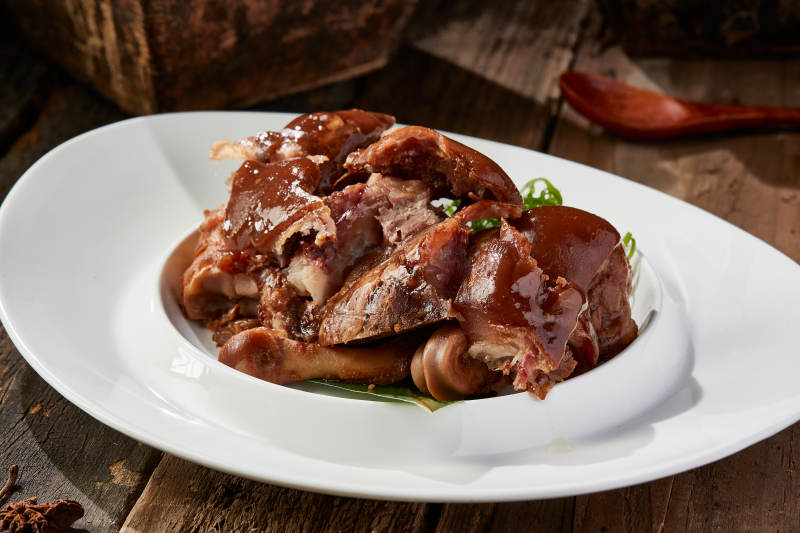 手撕卤猪蹄图片