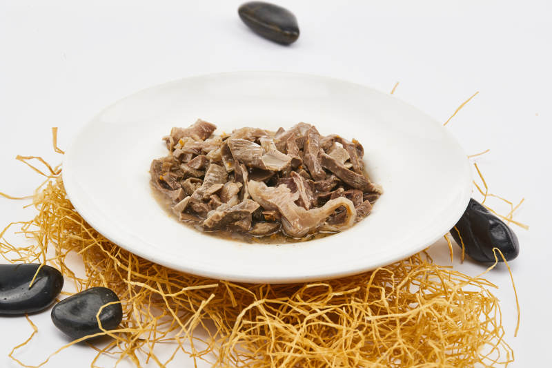 家常酱炖牛筋头巴脑图片