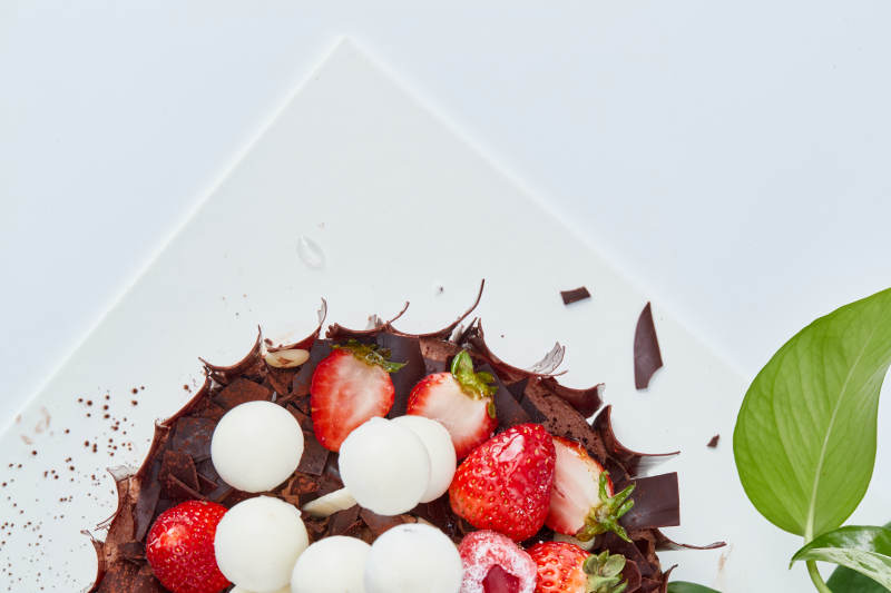 法式鲜果浓香黑森林巧克力生日蛋糕图片