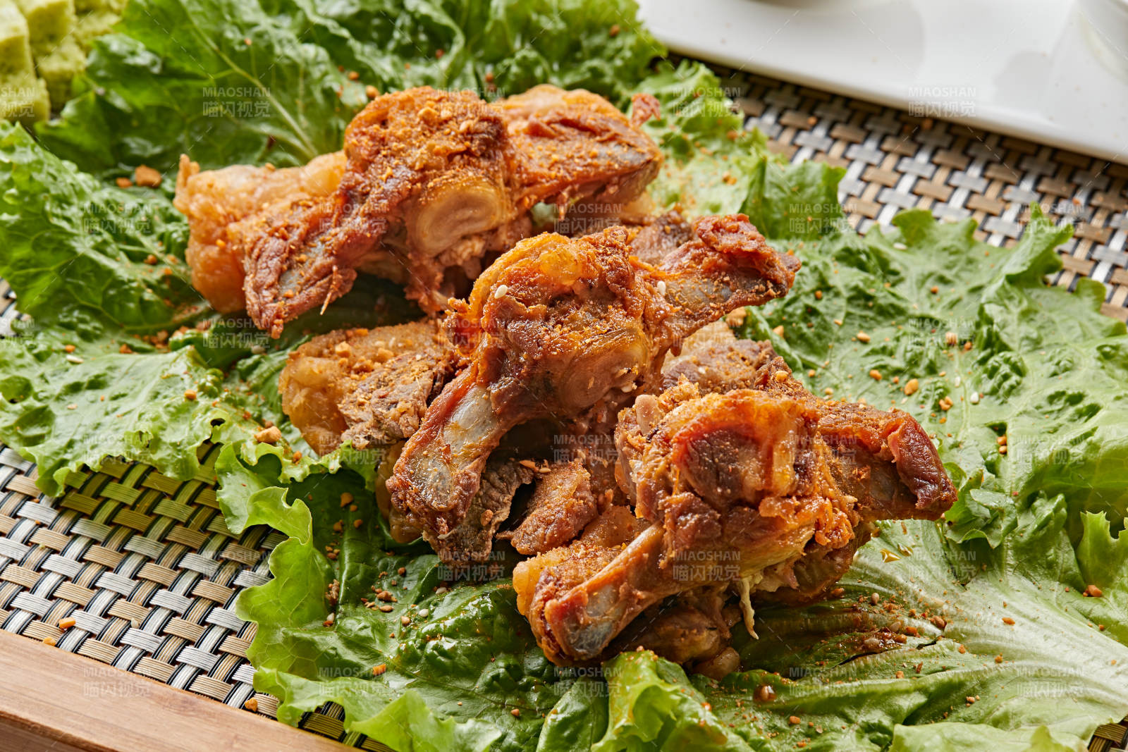 油炸羊脊骨图片