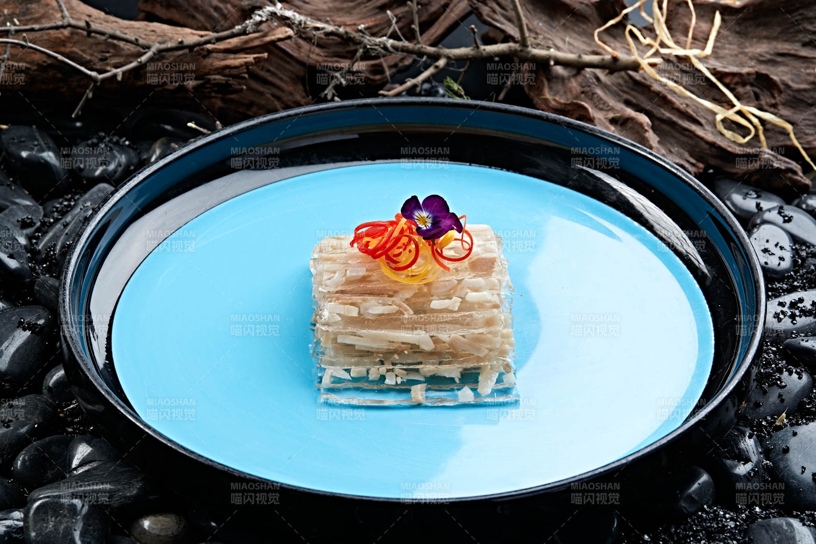 水晶黄豆渣猪皮冻图片