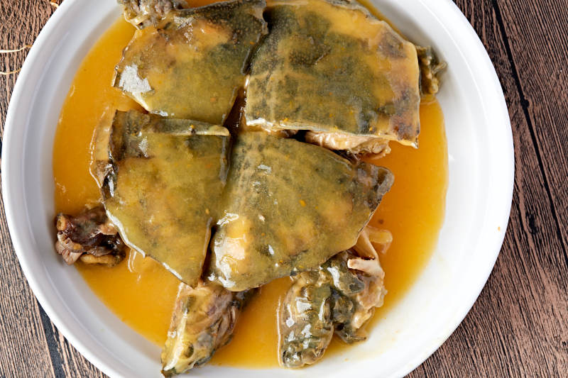 浓汤炖甲鱼图片