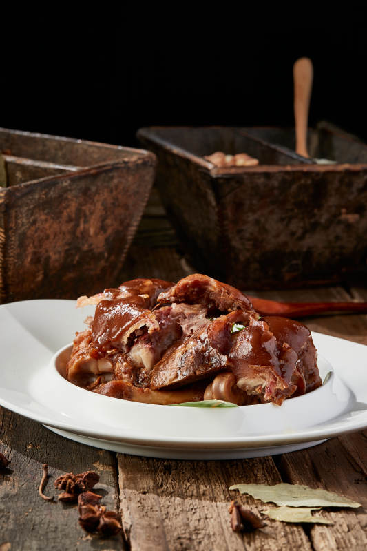 手撕卤猪蹄图片