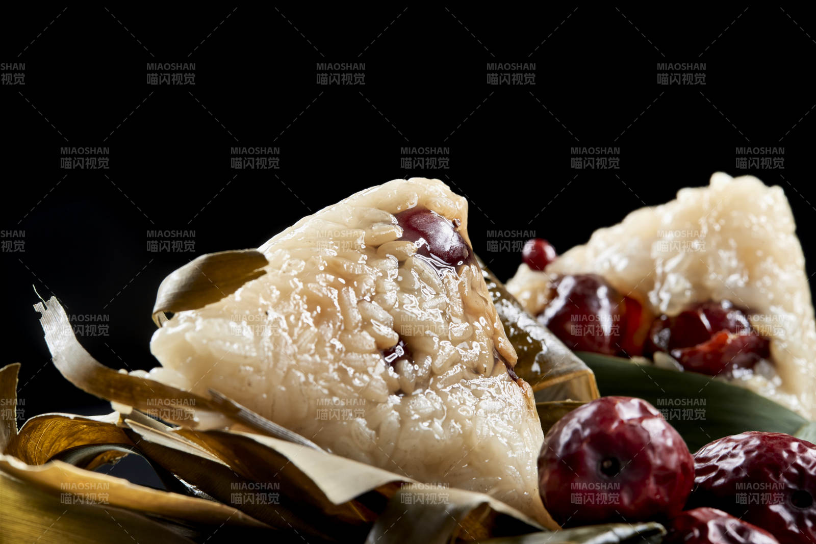 端午节的粽子和原材料图片