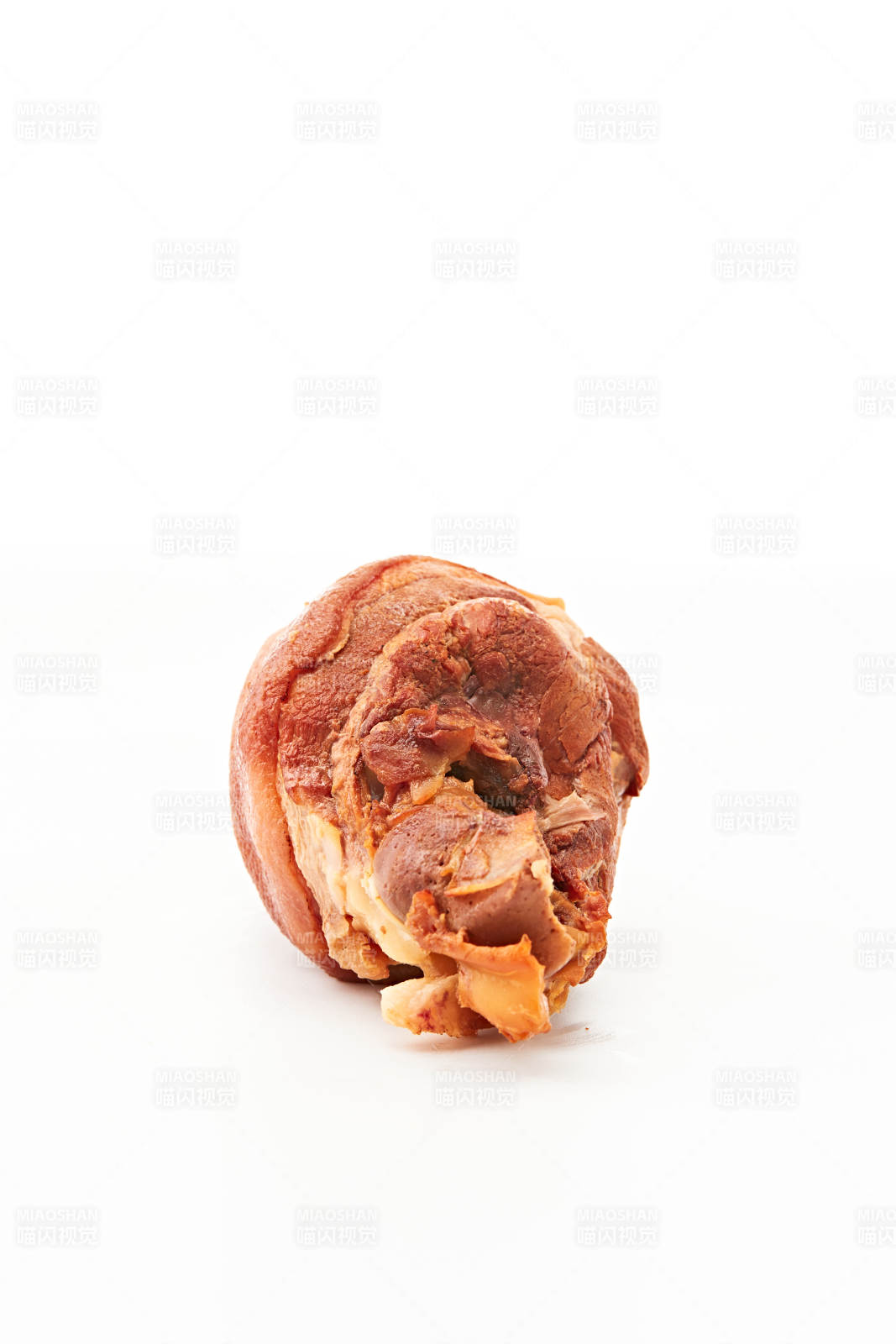 烟熏小香猪肘子图片