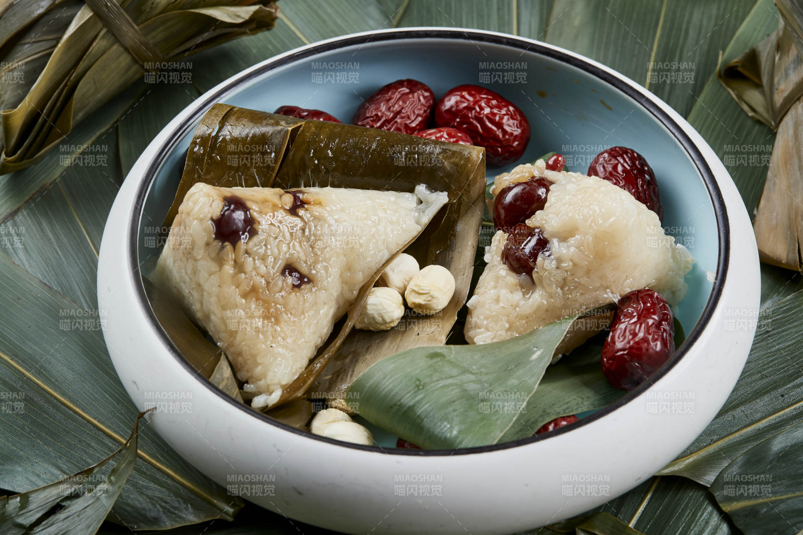 端午节的粽子和原材料图片
