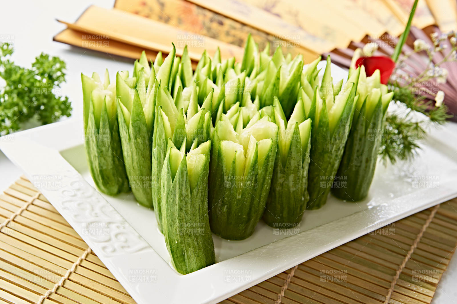 时蔬青瓜段图片