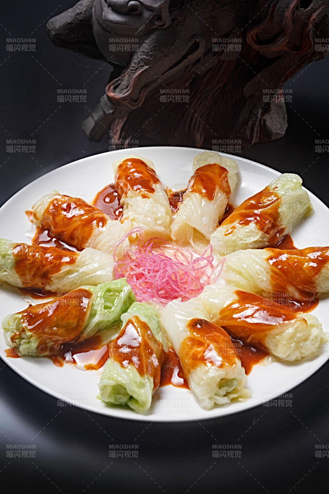 包菜浇汁蒸水晶大虾卷图片