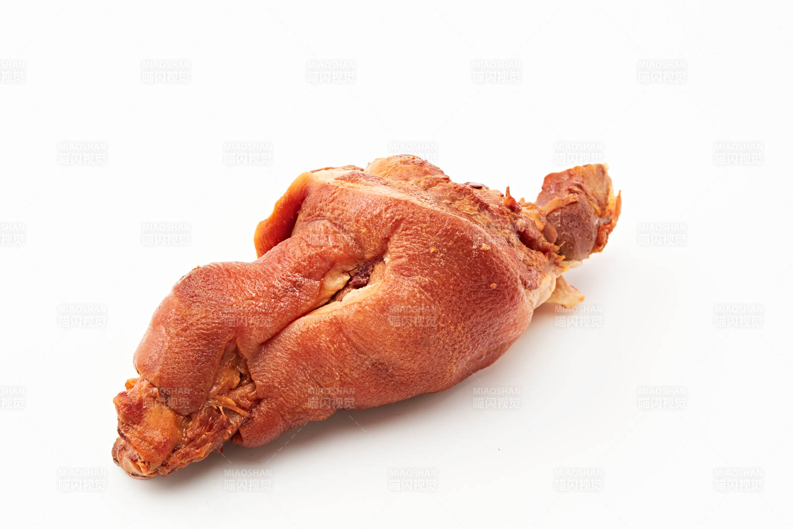 烟熏小香猪肘子图片