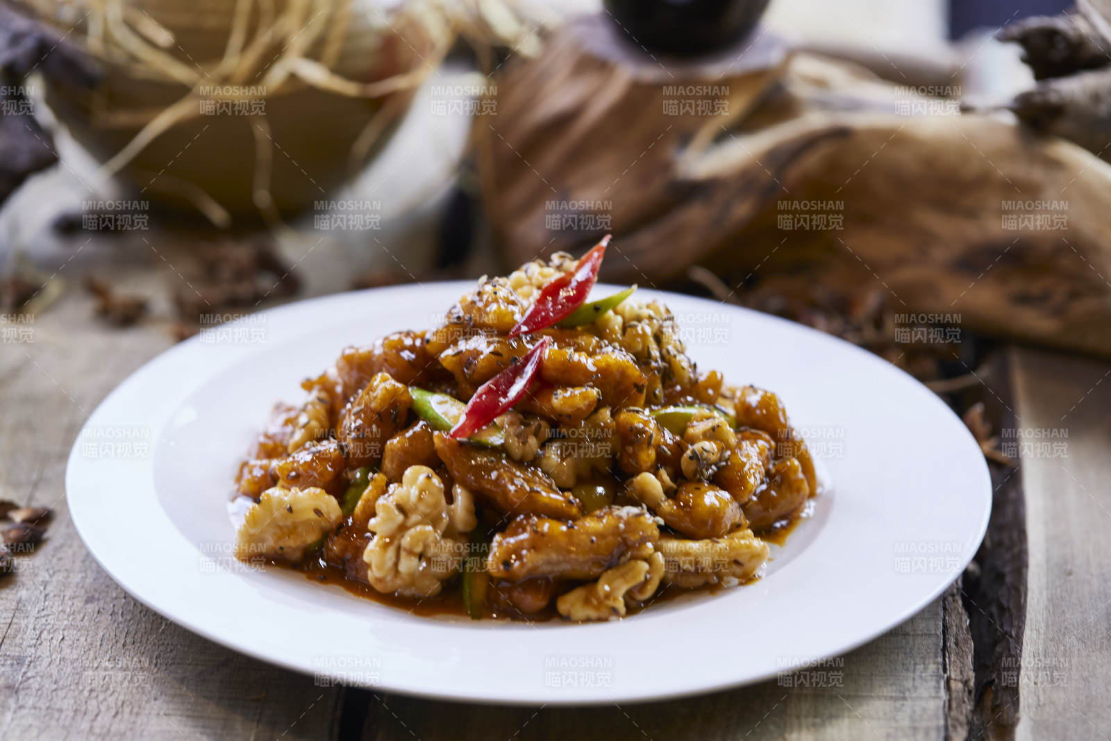 糖醋里脊烩芦笋桃仁桃园三结义图片