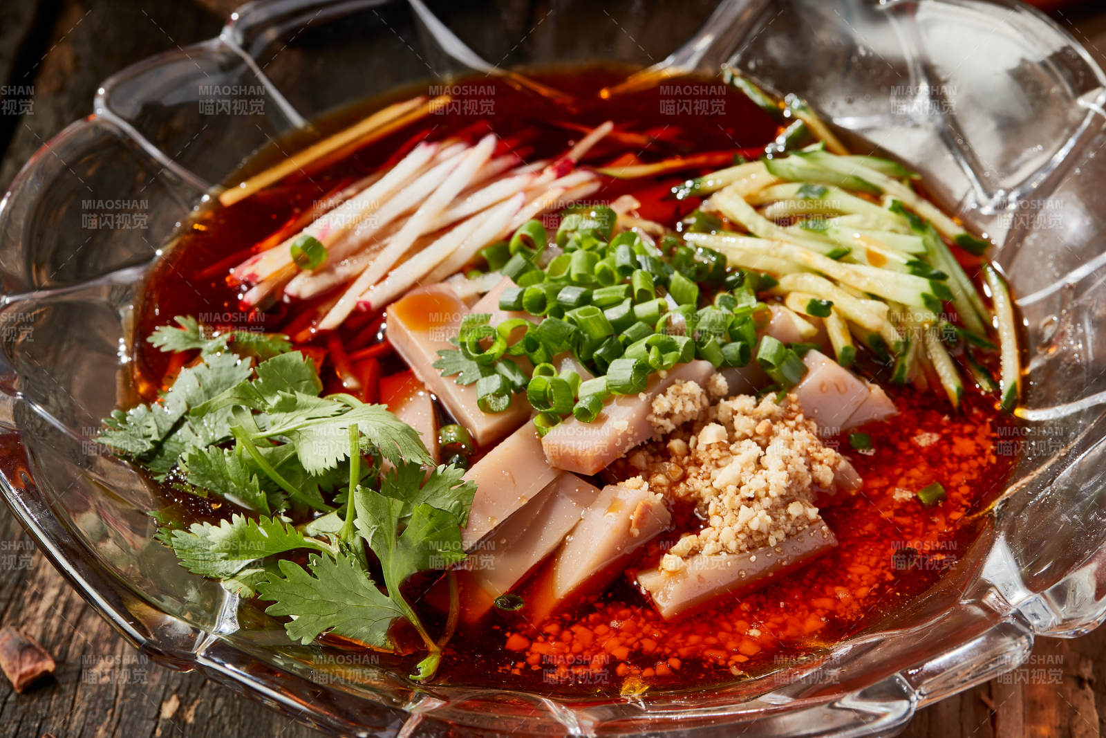 红油大同黑凉粉图片