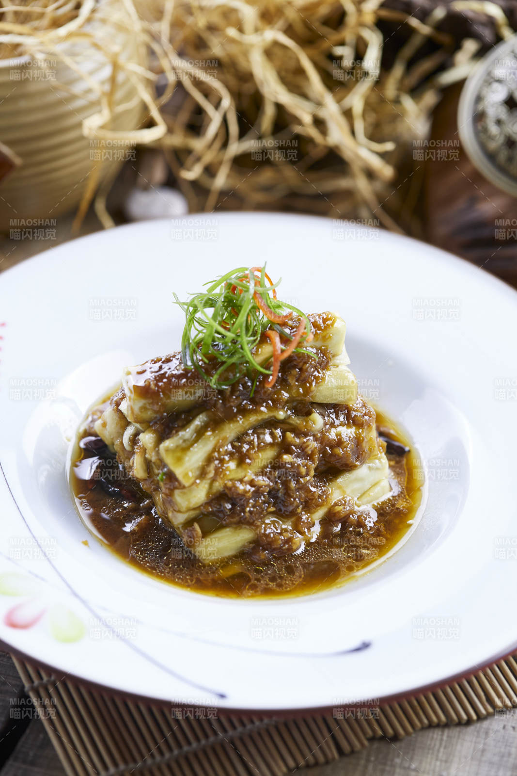 精美凉菜蒜泥茄子图片