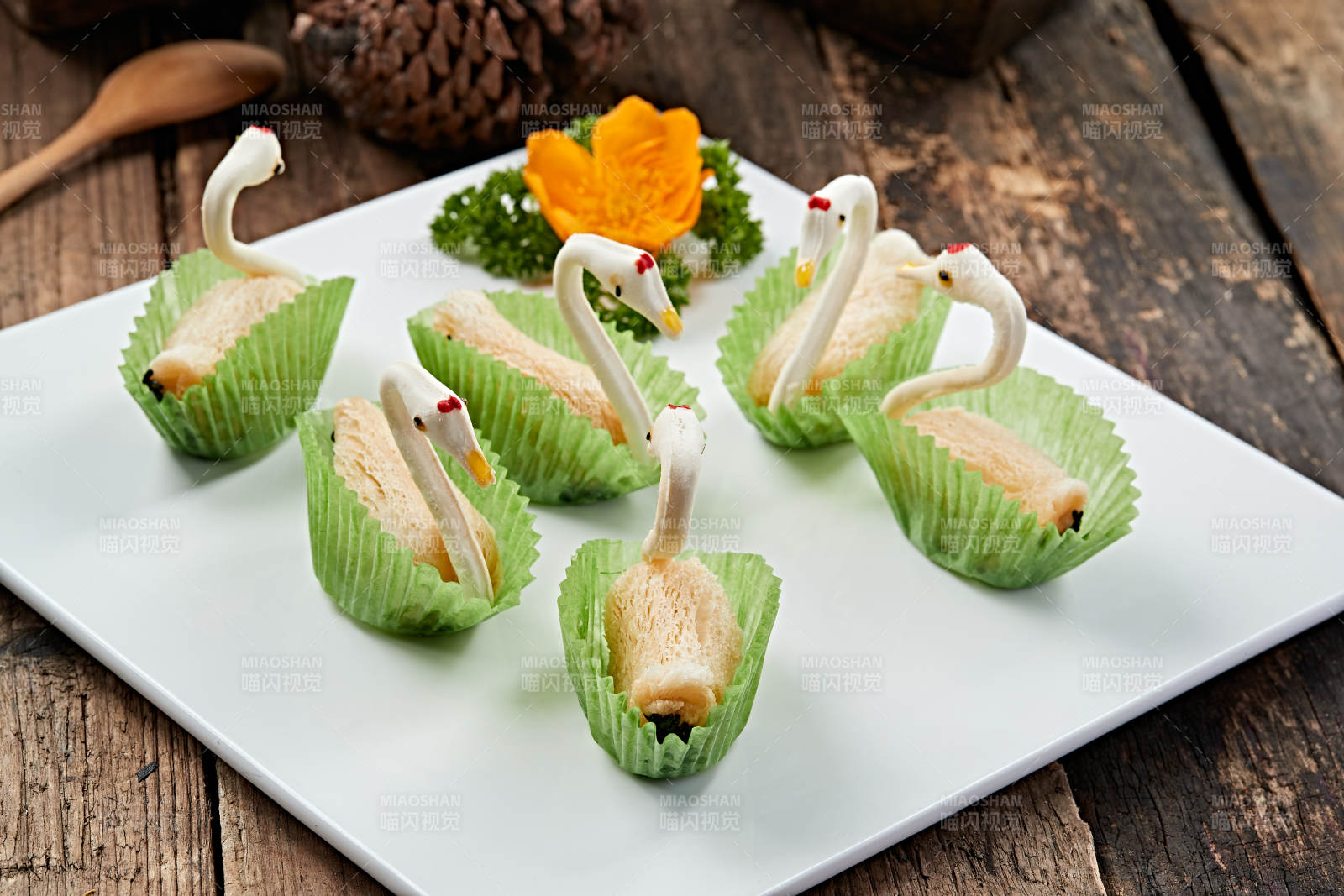 茶餐点心天鹅榴莲酥图片