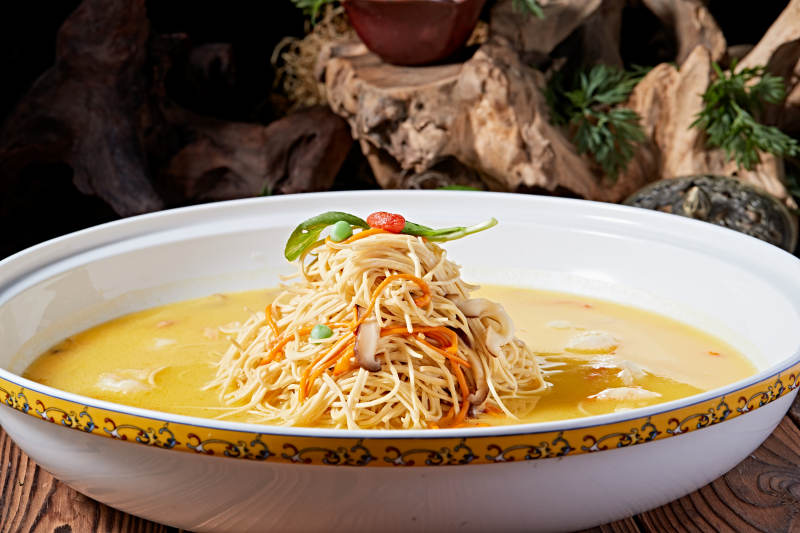 淮扬名菜鲜虾仁大烫干丝图片