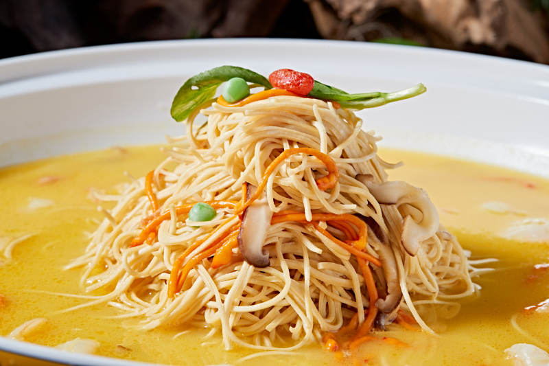 淮扬名菜鲜虾仁大烫干丝图片