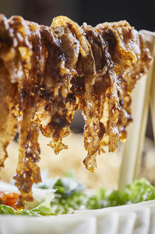 晾干烤肉配薄饼肥牛图片