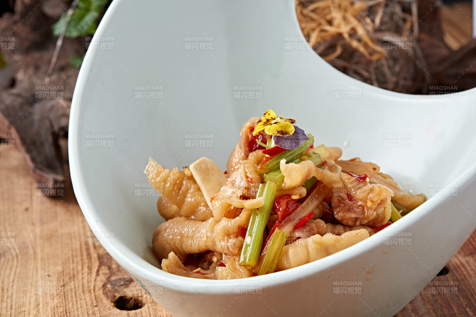 酸辣脱骨鸡爪图片