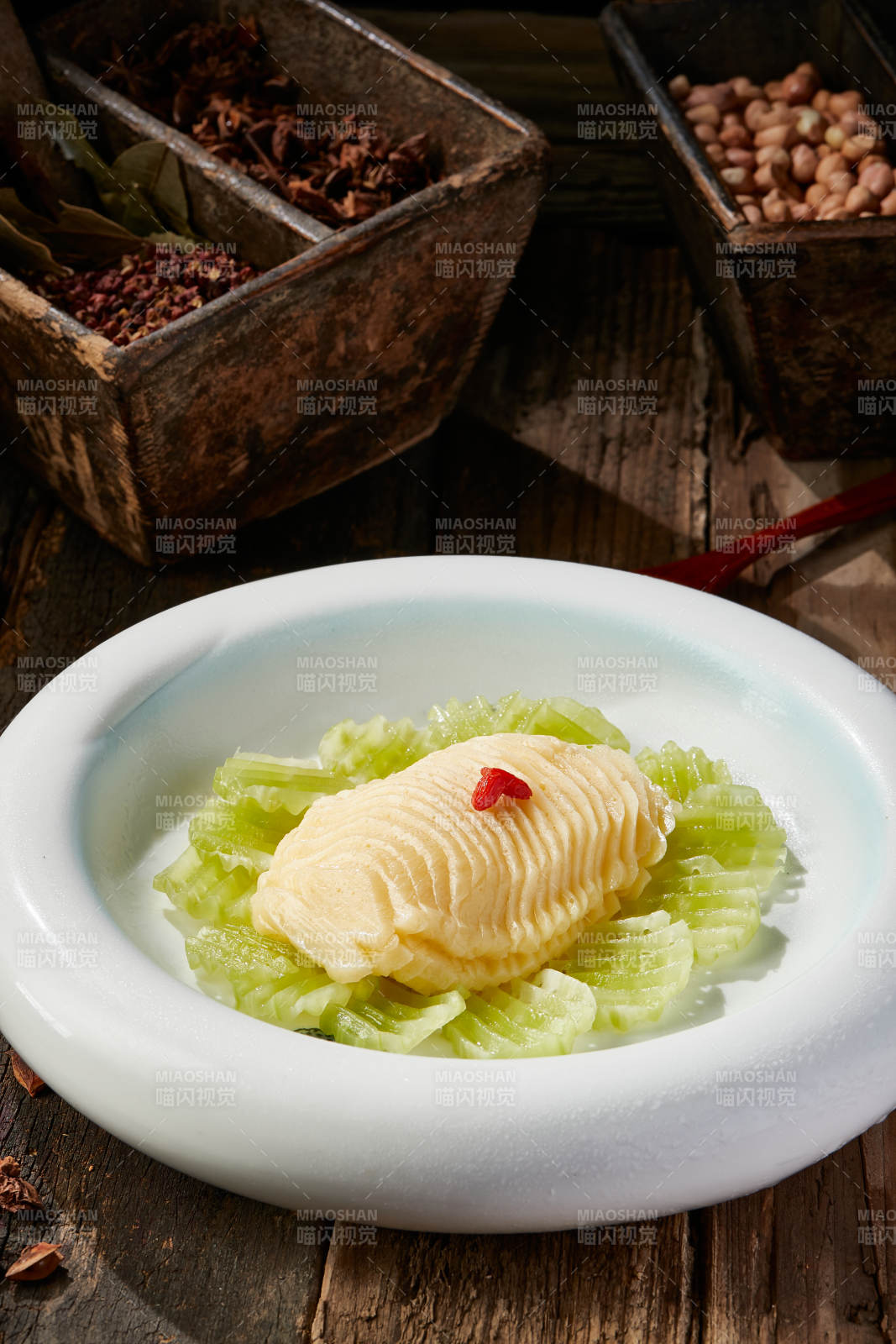 凉拌素鲍鱼图片