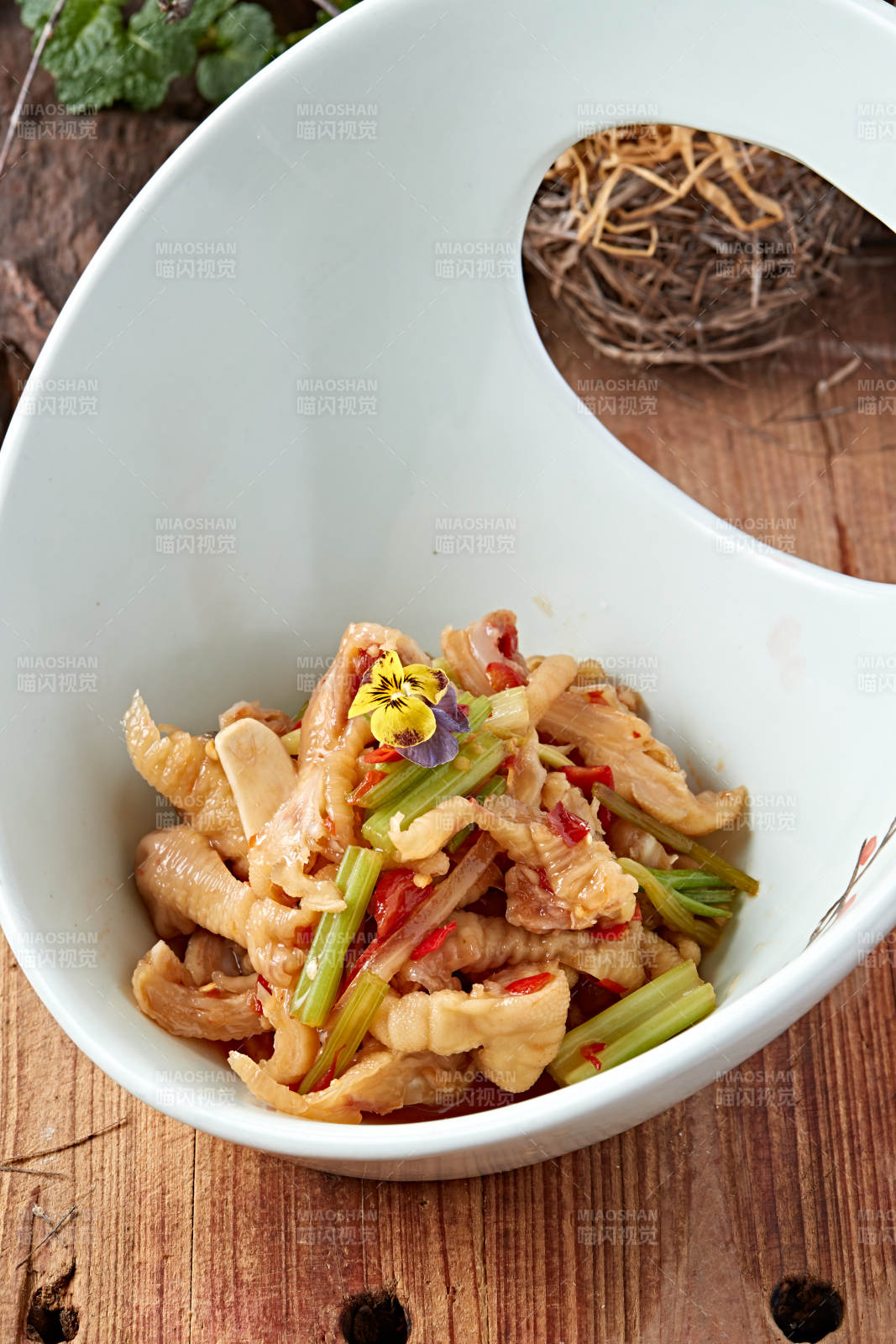 酸辣脱骨鸡爪图片