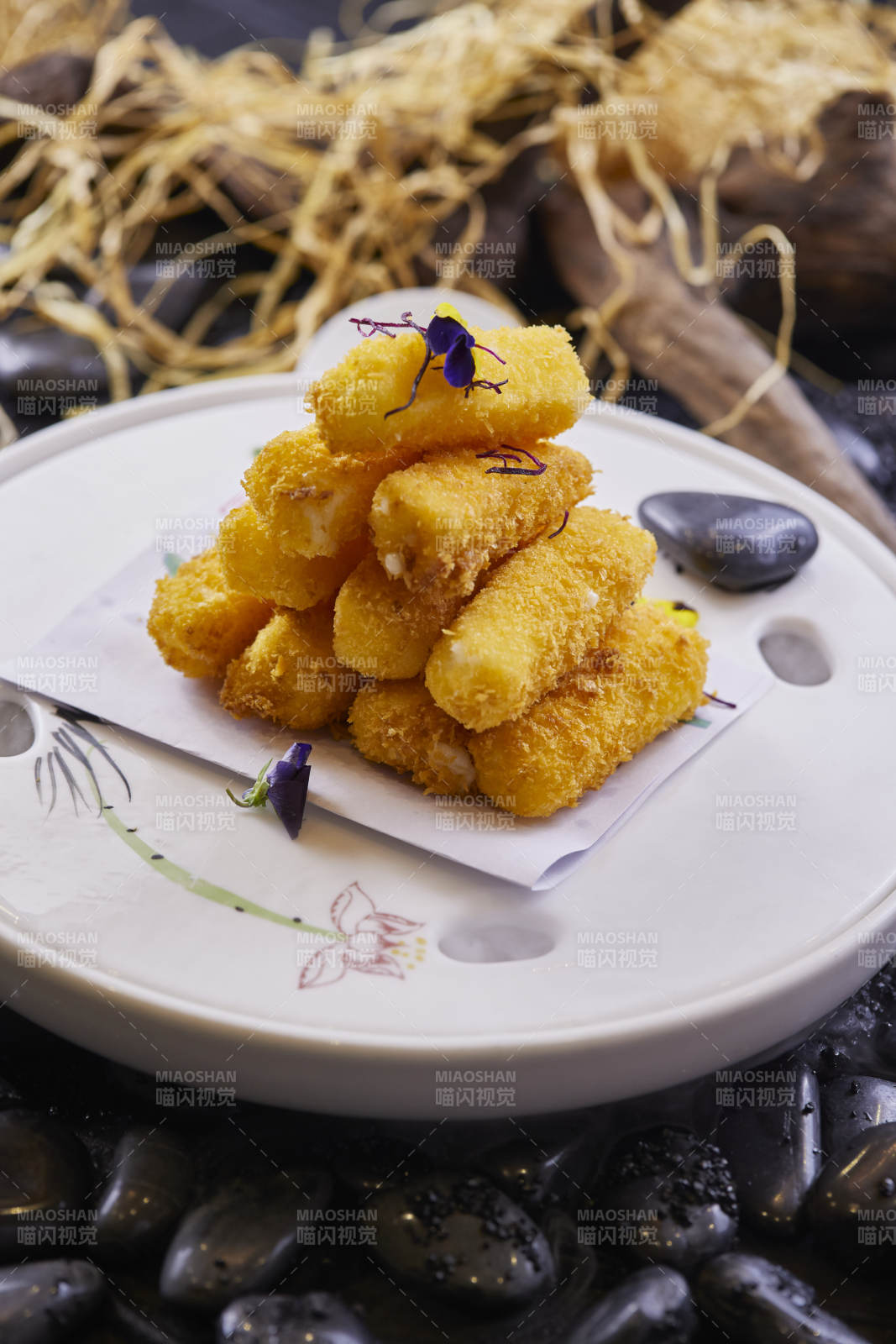 油炸鲜奶炸牛奶图片