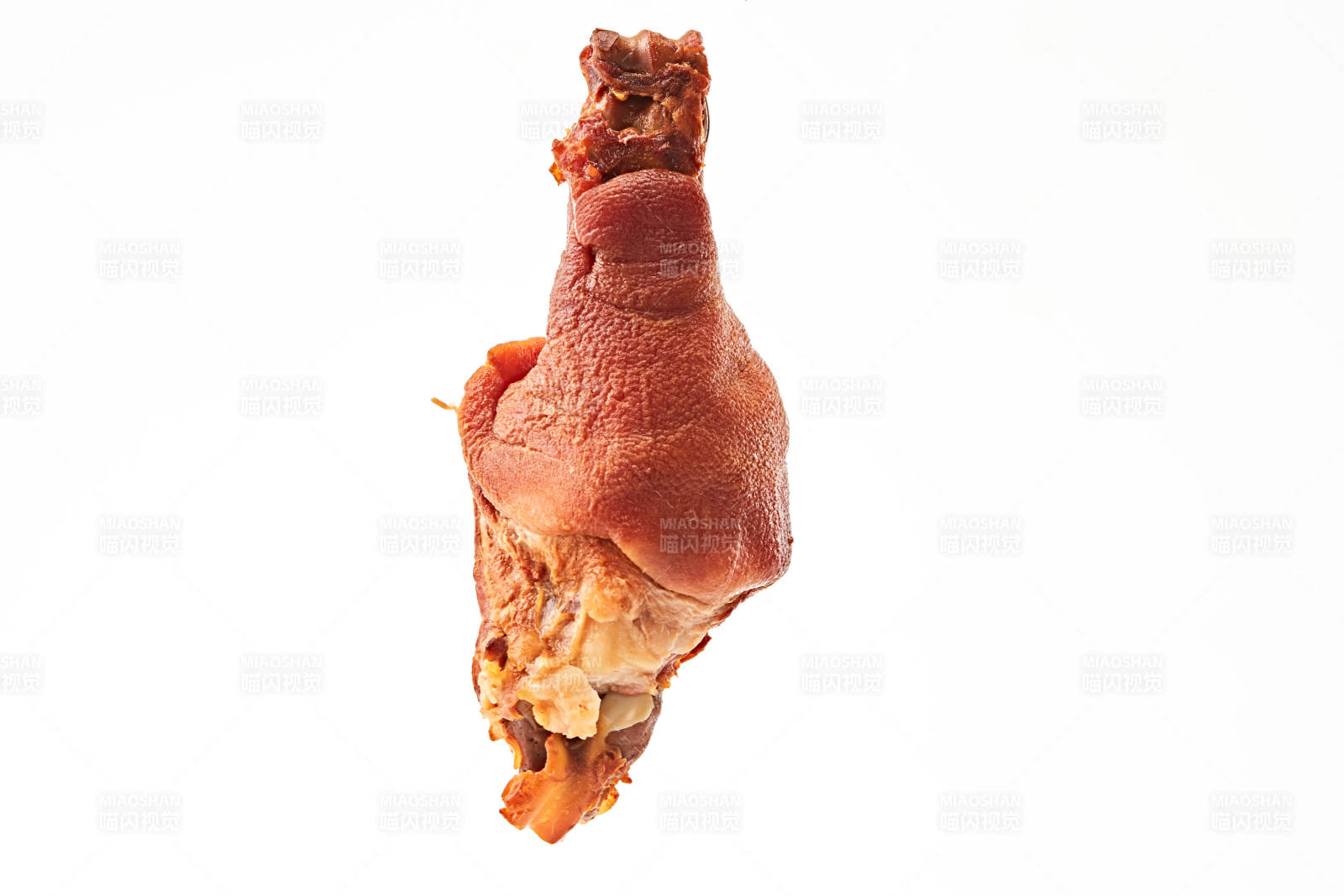 烟熏小香猪肘子图片