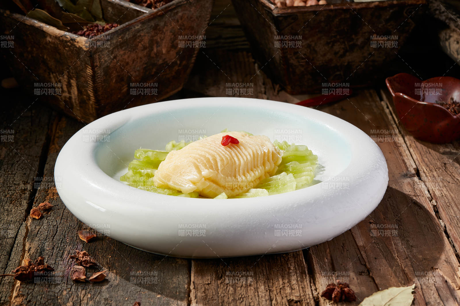 凉拌素鲍鱼图片