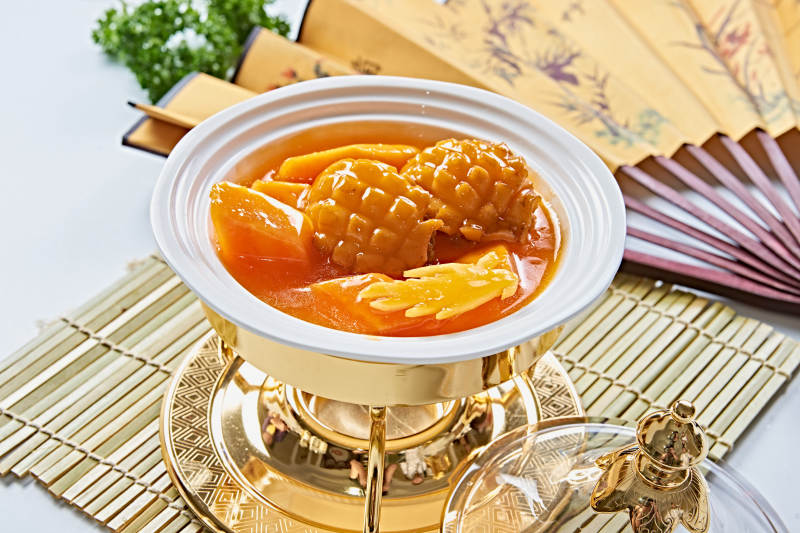 燕鲍翅浓汤木瓜炖鲜鲍鱼图片