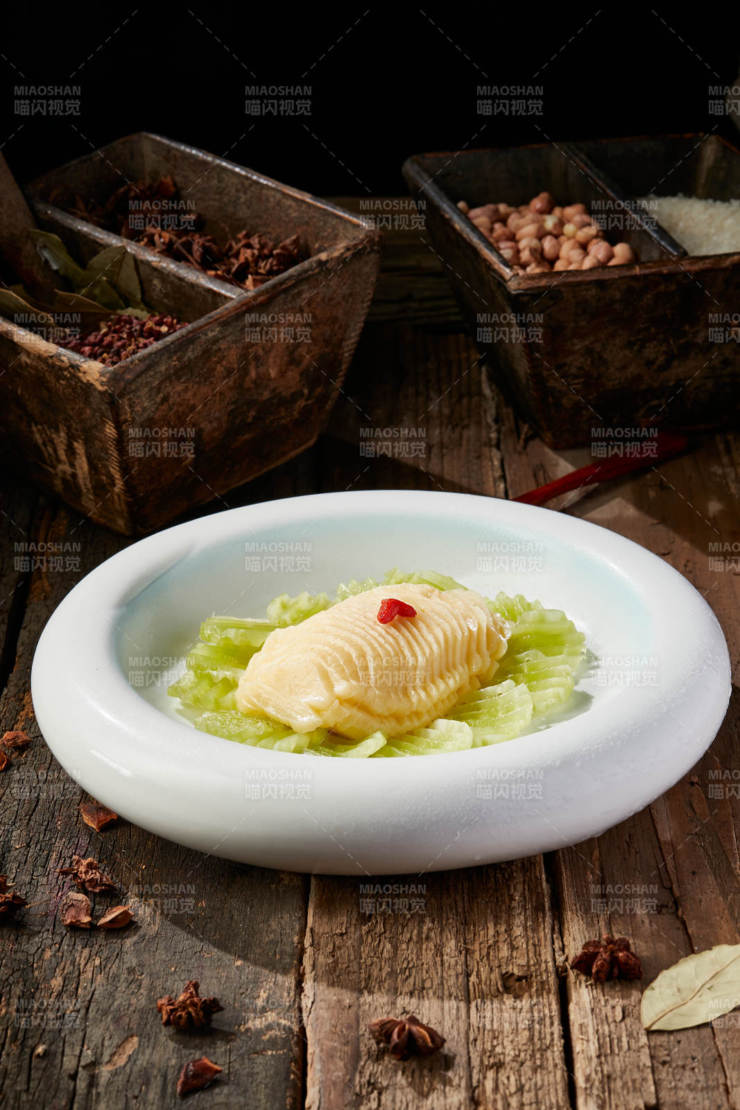 凉拌素鲍鱼图片