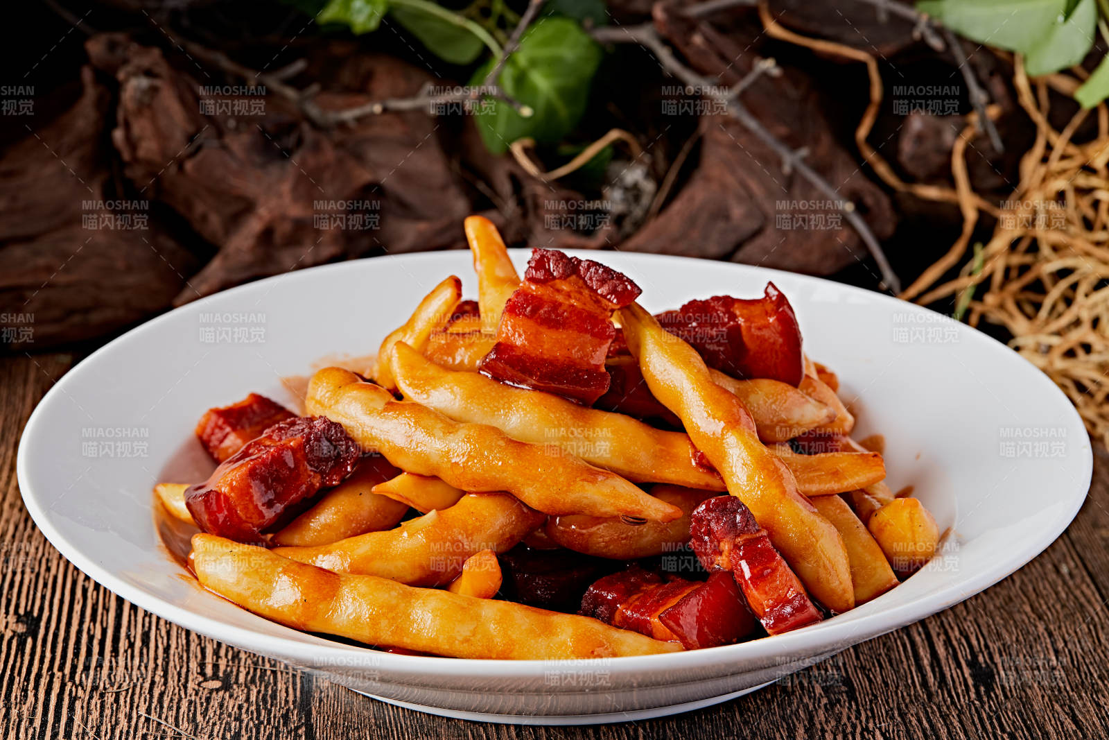 豆角炖红烧肉图片